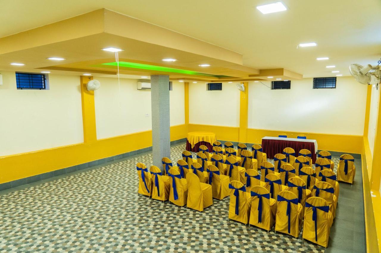 كوتاك Hotel Bnson Blue المظهر الخارجي الصورة